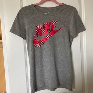 Nike slim fit gray t-shirt ladies medium